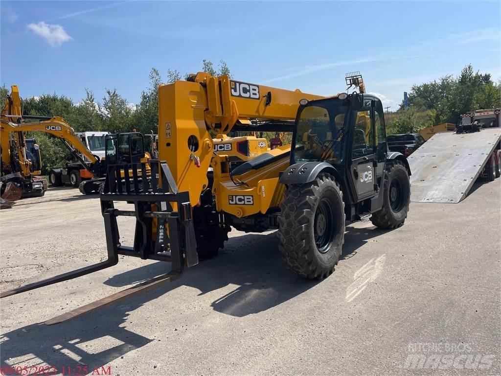 JCB 507-42 伸縮臂操作車