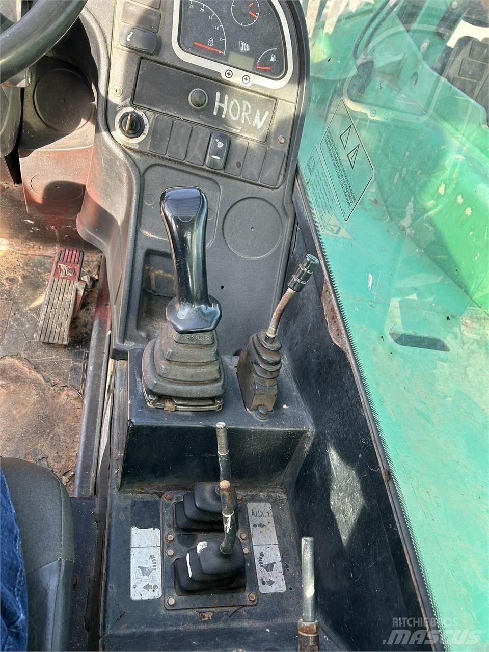 JCB 507-42 伸縮臂操作車