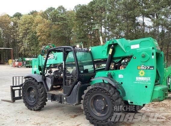 JCB 507-42 伸縮臂操作車
