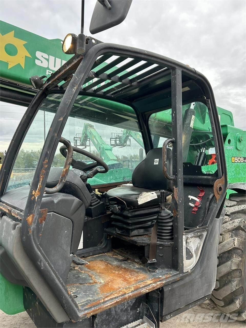 JCB 509-42 伸縮臂操作車