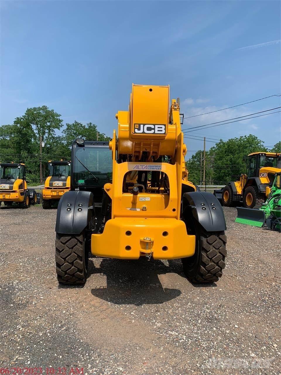 JCB 510-56 伸縮臂操作車