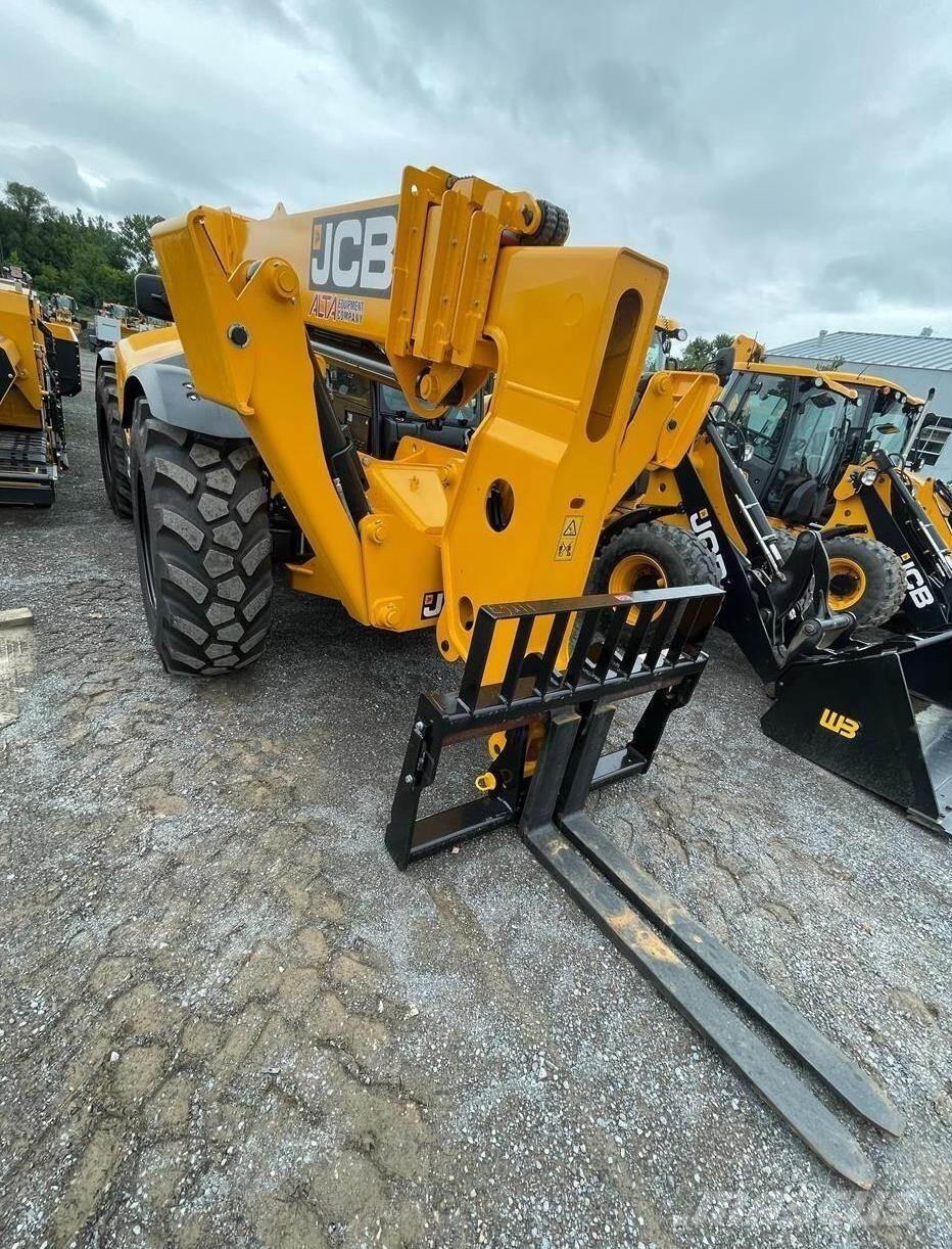 JCB 510-56 伸縮臂操作車