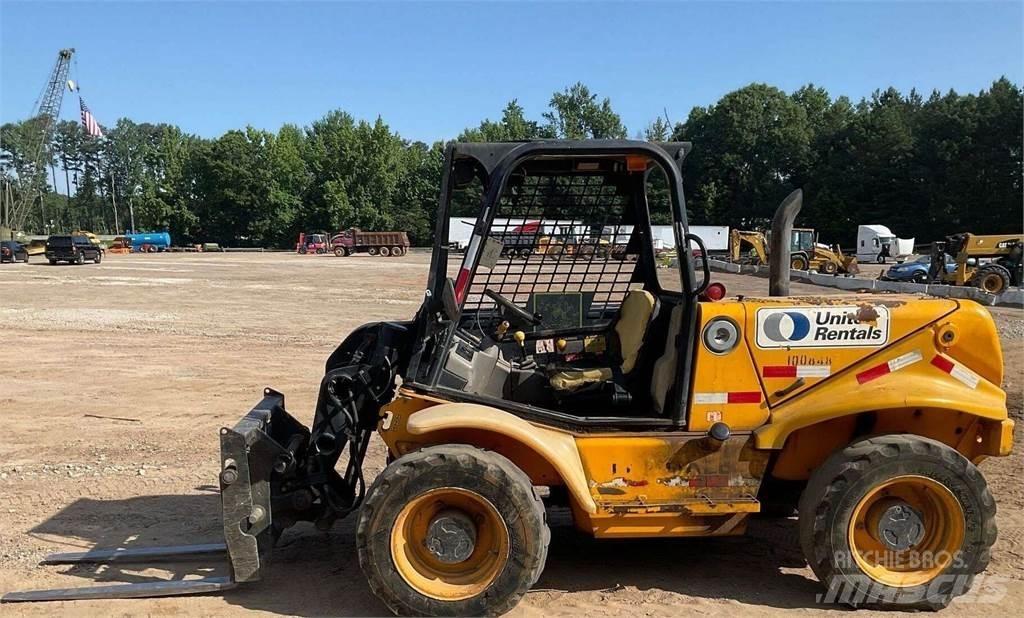 JCB 520 伸縮臂操作車