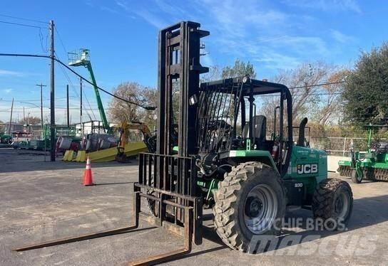 JCB 930 越野車