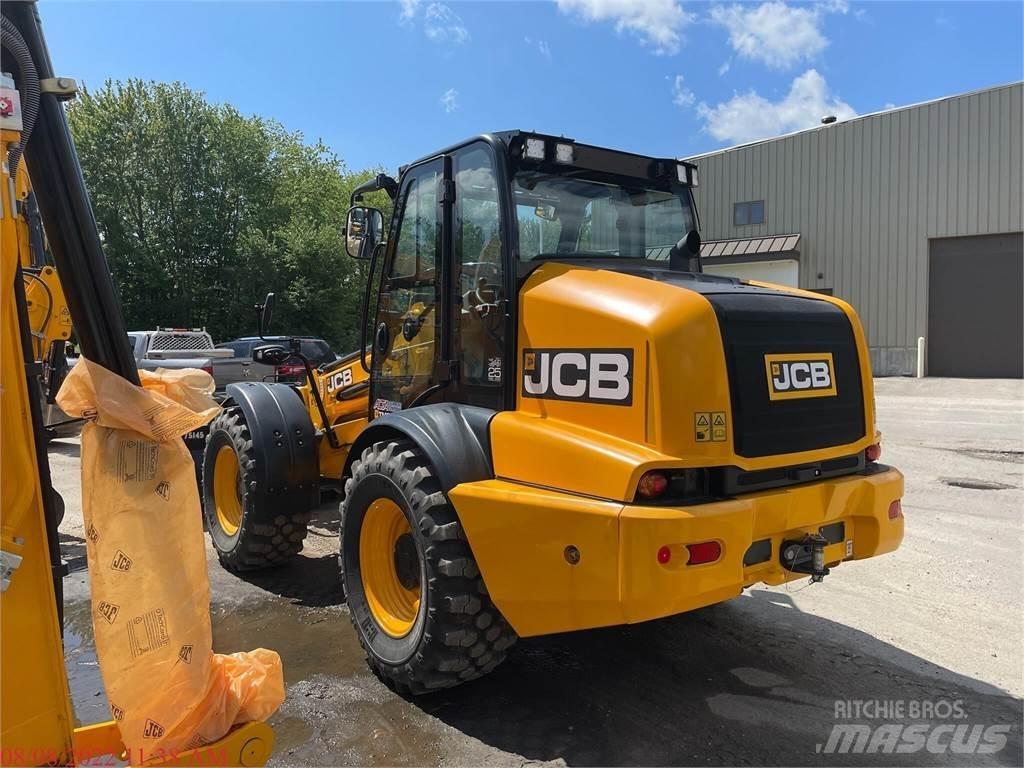 JCB TM320 輪胎式裝載機