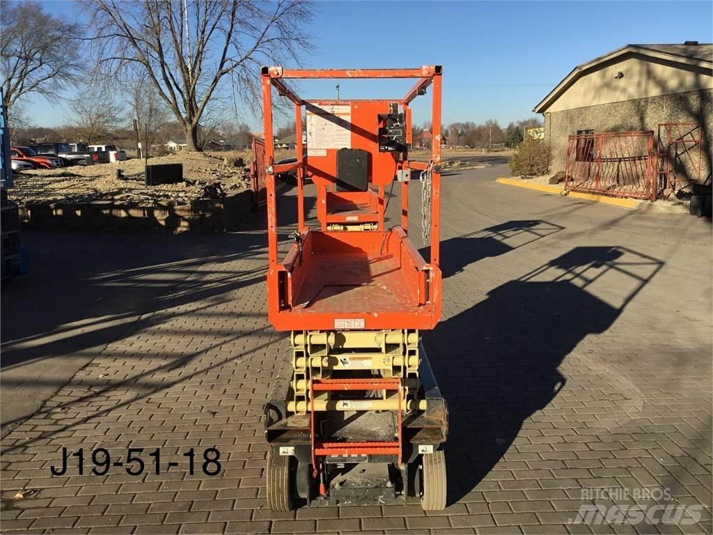 JLG 1932R 剪式升降機