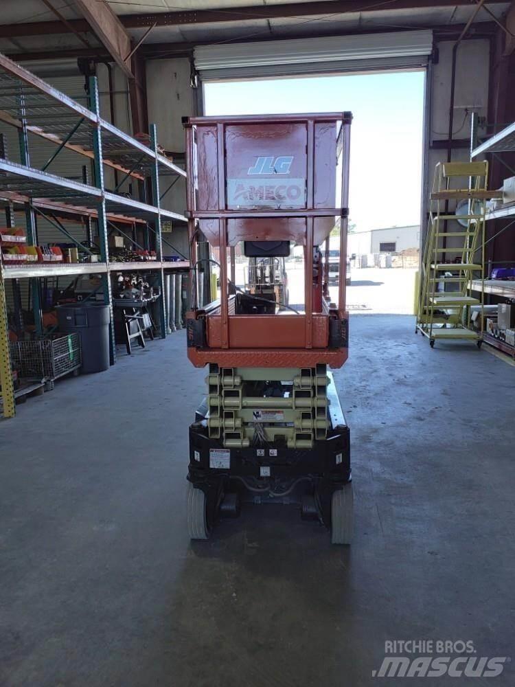 JLG 1932R 剪式升降機