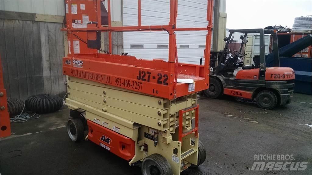 JLG 2632ES 剪式升降機