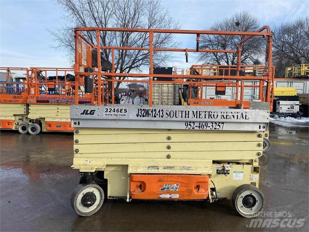 JLG 3246ES 剪式升降機