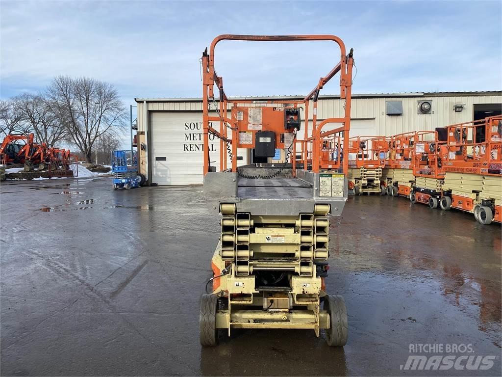 JLG 3246ES 剪式升降機