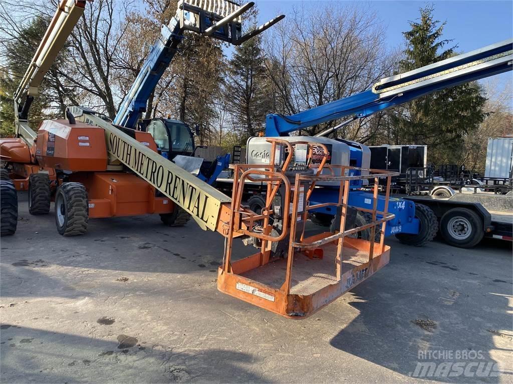 JLG 600S 伸縮臂高空作業車