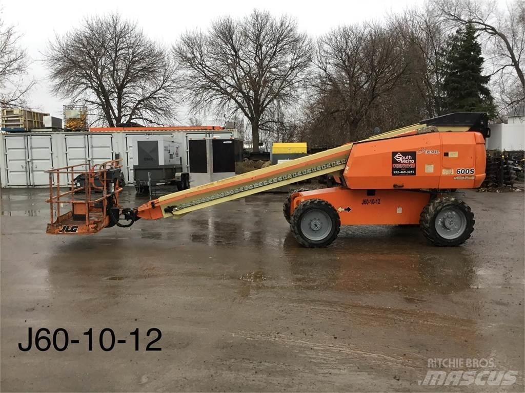 JLG 600S 伸縮臂高空作業車
