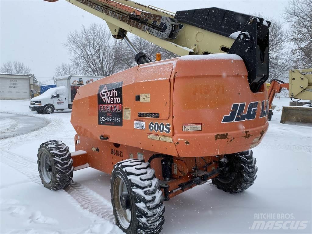JLG 600S 伸縮臂高空作業車