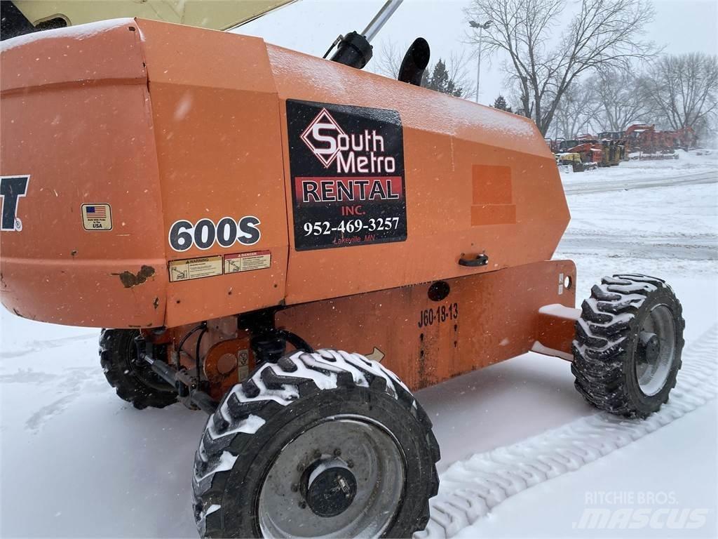 JLG 600S 伸縮臂高空作業車