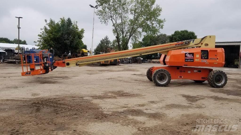 JLG 800S 伸縮臂高空作業車
