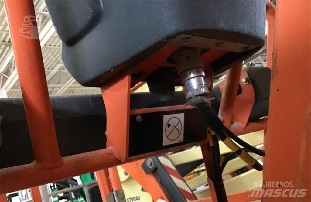 JLG TOUCAN 26E 垂直升降工作台