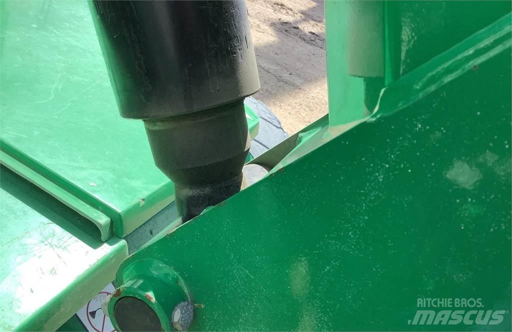 JLG TOUCAN 32E 垂直升降工作台