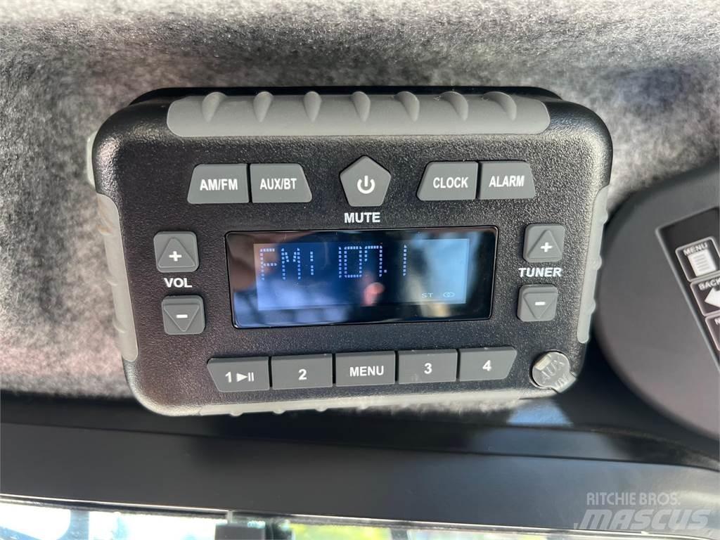 John Deere 333G 滑移轉向裝載機