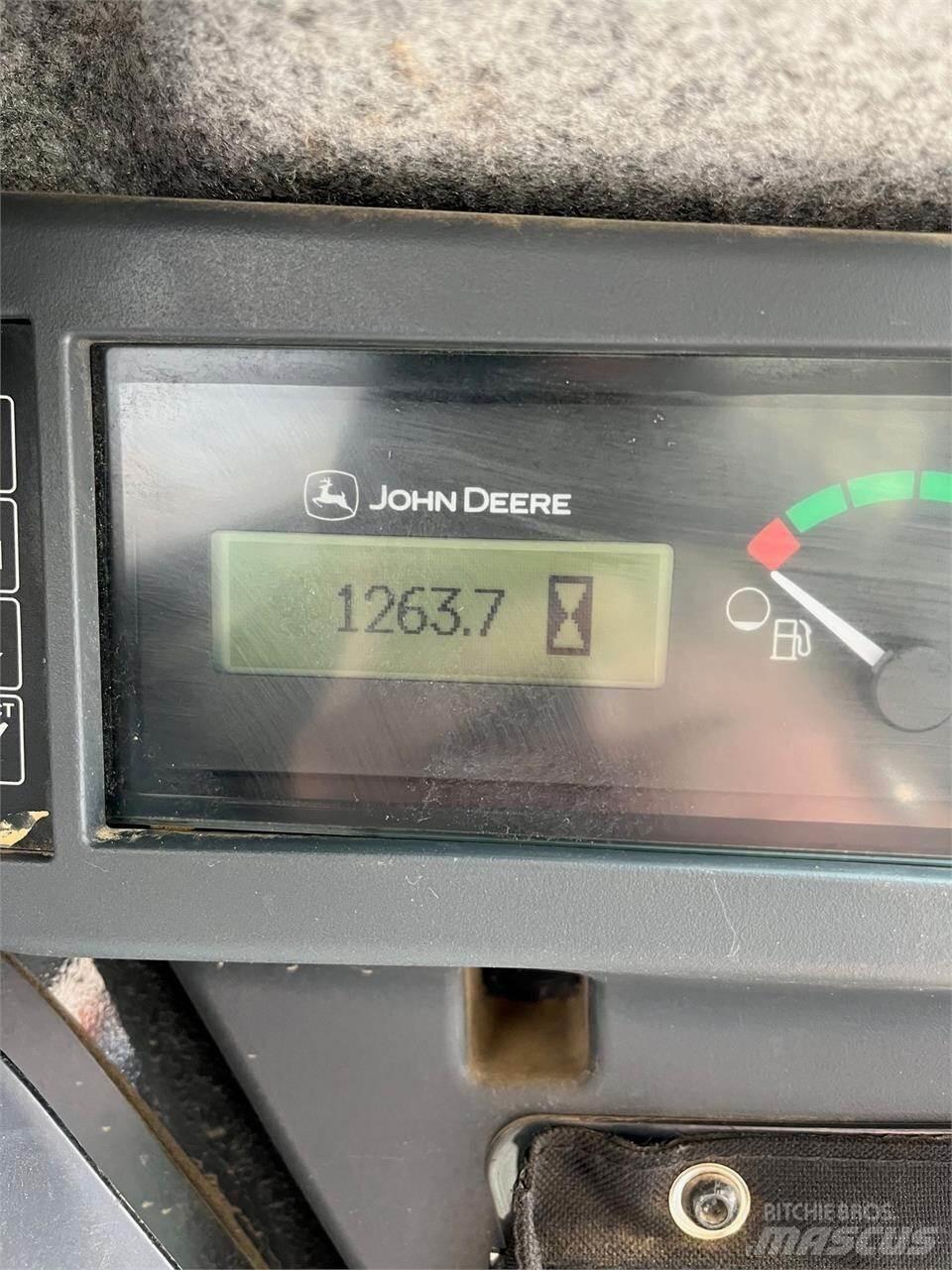 John Deere 333G 滑移轉向裝載機