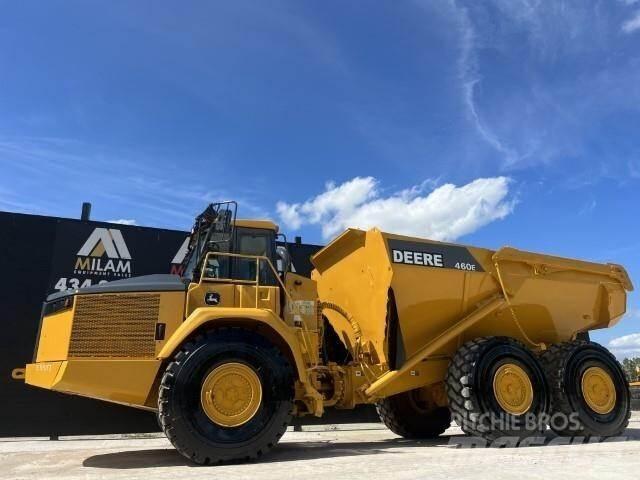 John Deere 460E 鉸接式起吊車