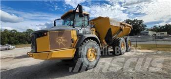 John Deere 460E 水車