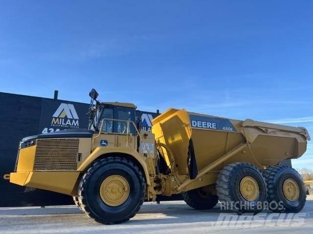 John Deere 460E 鉸接式起吊車