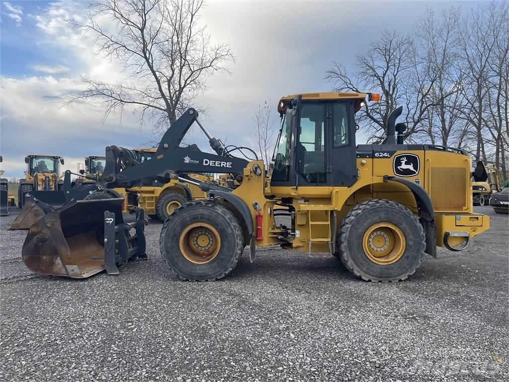 John Deere 624L 輪胎式裝載機