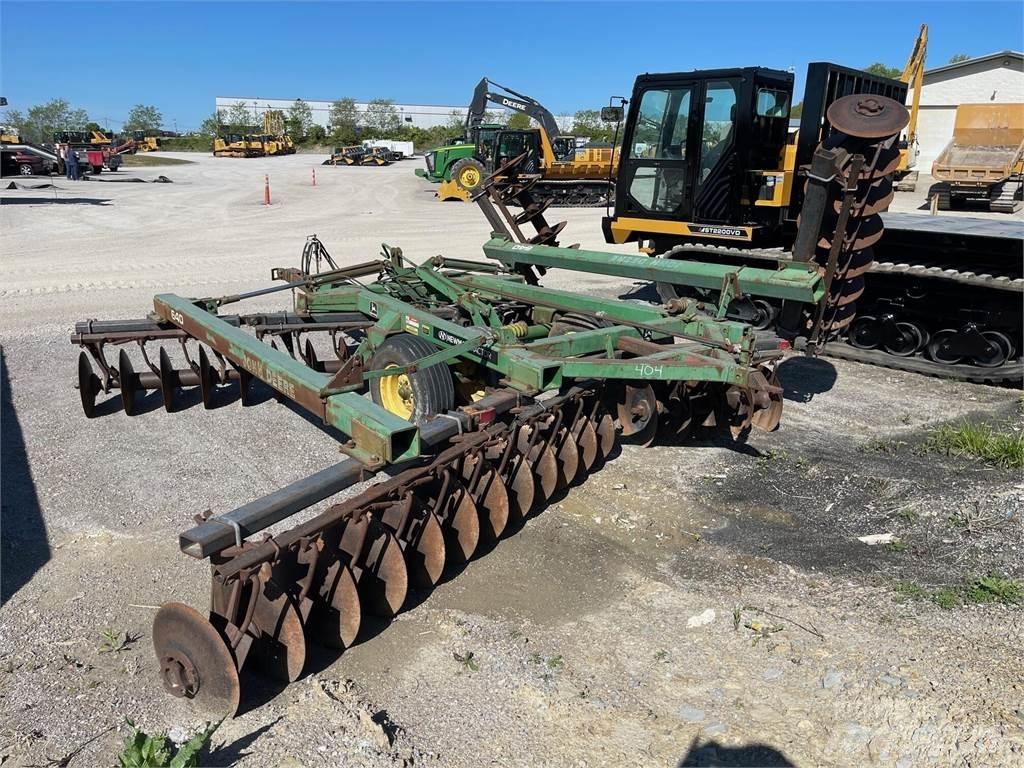 John Deere 640 圓盤耙