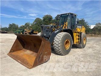 John Deere 744K 輪胎式裝載機