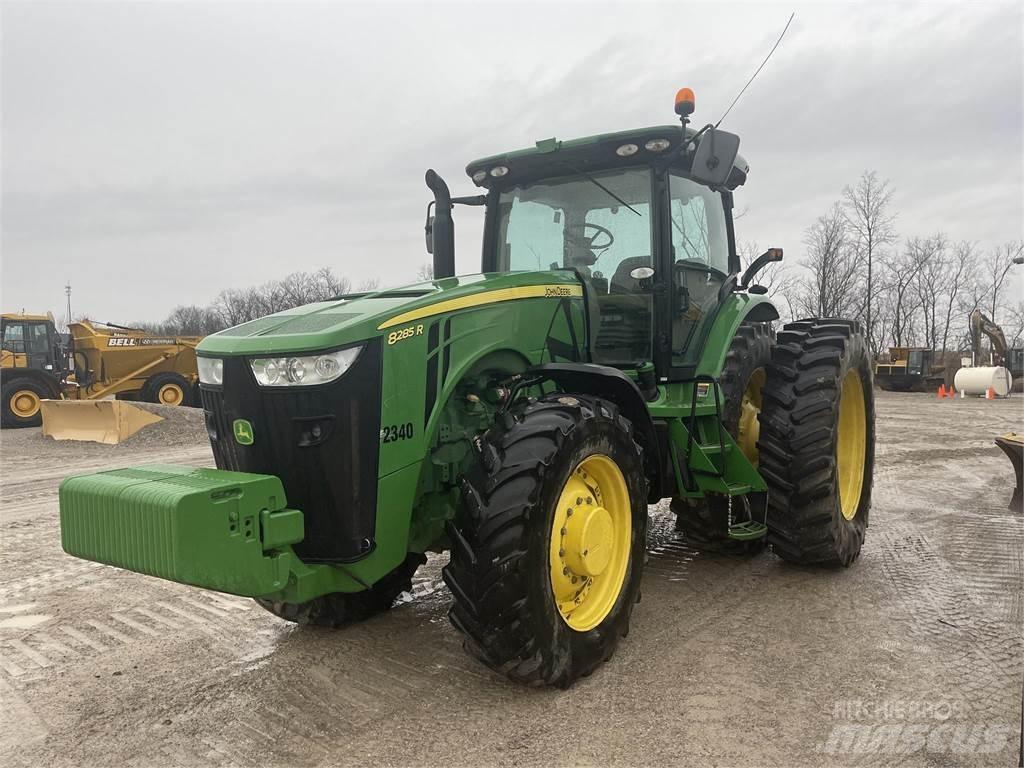 John Deere 8310R 曳引機