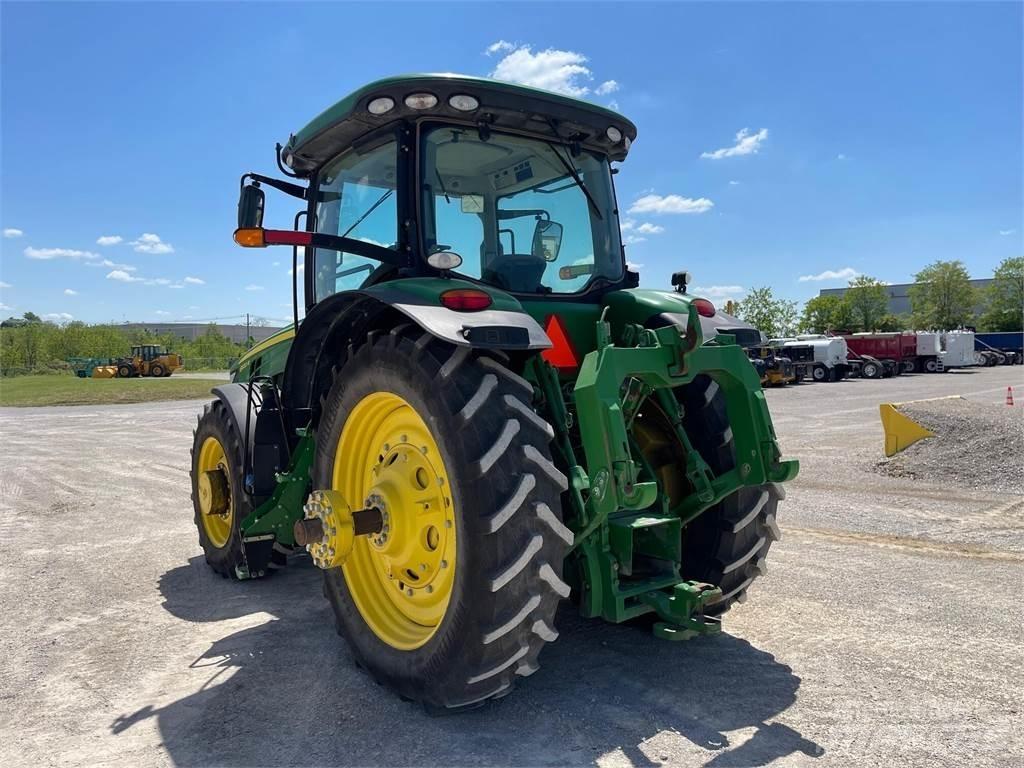 John Deere 8320R 曳引機