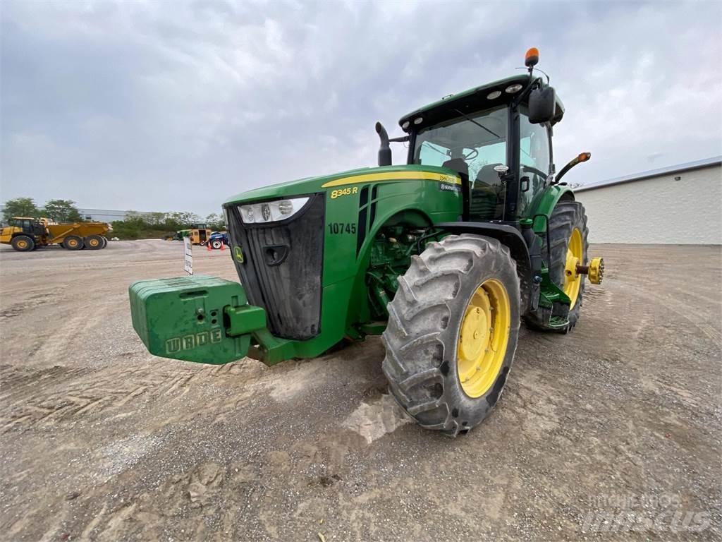 John Deere 8345R 曳引機