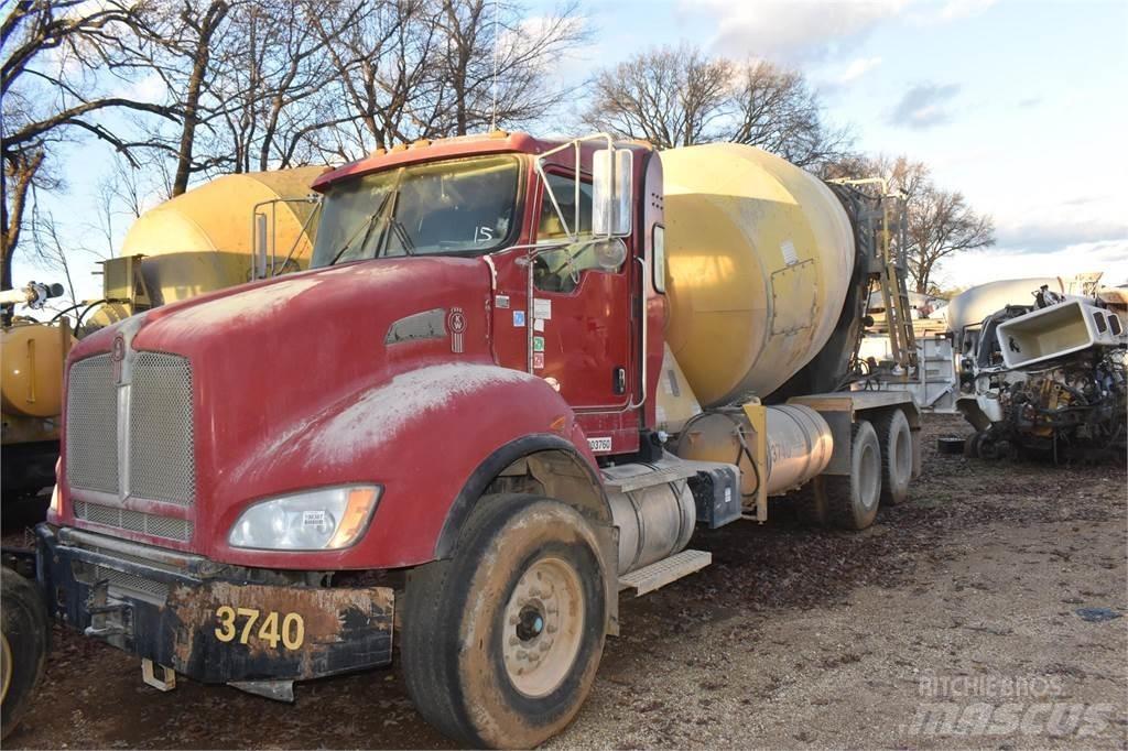 Kenworth T440 混凝土車