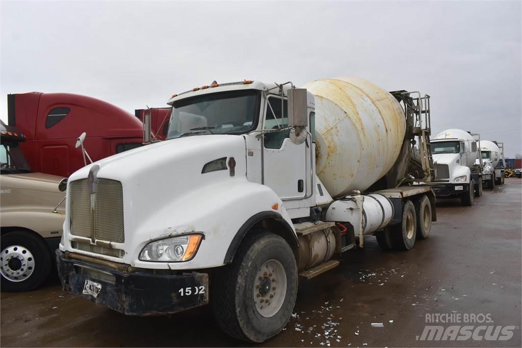 Kenworth T440 混凝土車