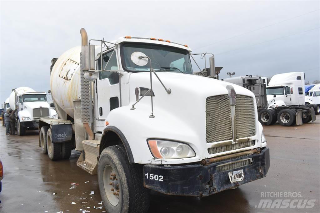 Kenworth T440 混凝土車