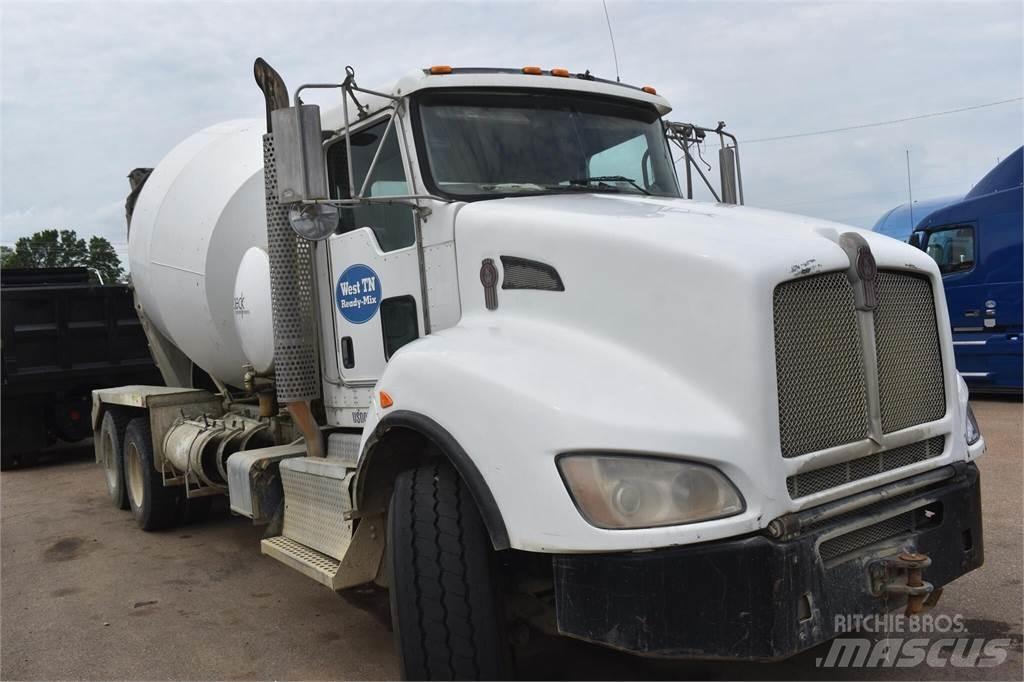 Kenworth T440 混凝土車