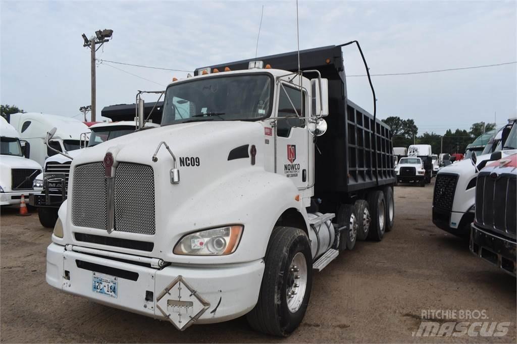 Kenworth T440 傾卸式卡車