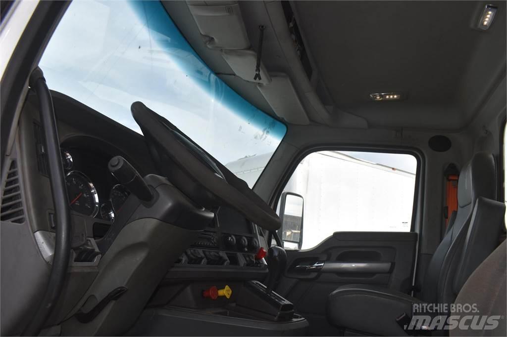 Kenworth T680 起重機卡車