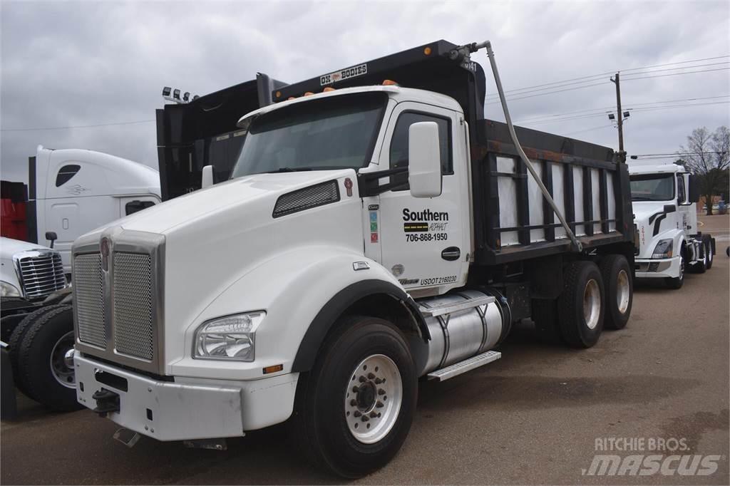 Kenworth T880 傾卸式卡車