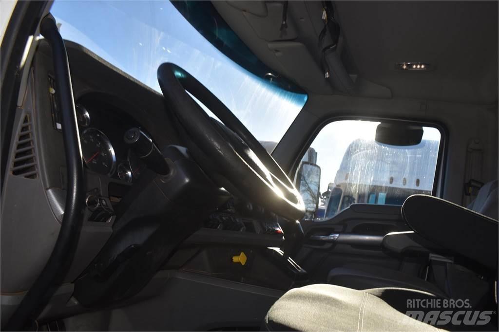 Kenworth T880 傾卸式卡車