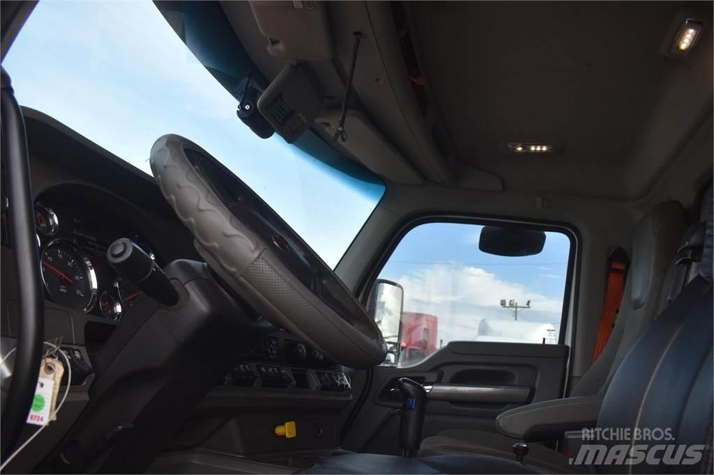 Kenworth T880 傾卸式卡車