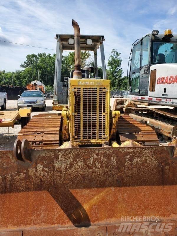 Komatsu D38P-1 LGP 履帶推土機
