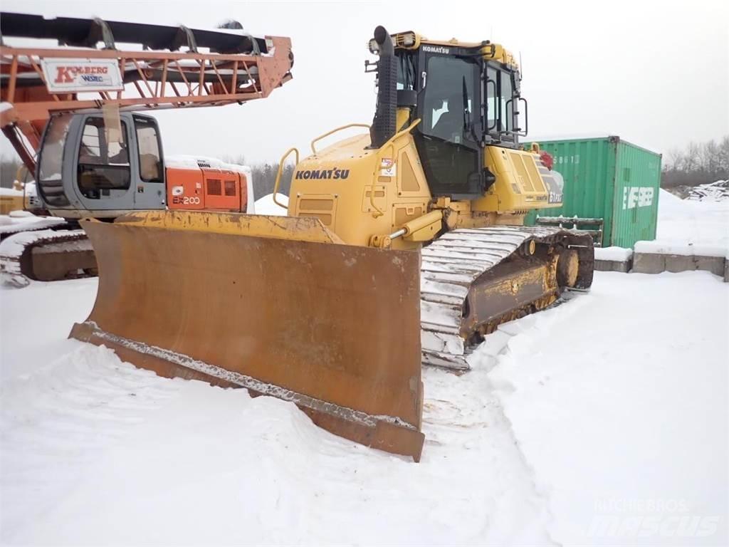 Komatsu D61PXi-24 履帶推土機