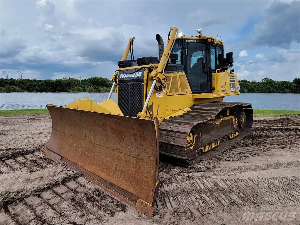 Komatsu D65PX-18 履帶推土機