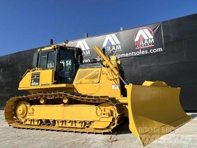 Komatsu D65PX-18 履帶推土機