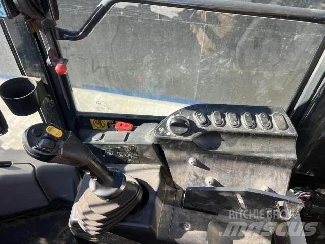 Komatsu WA270-8 輪胎式裝載機