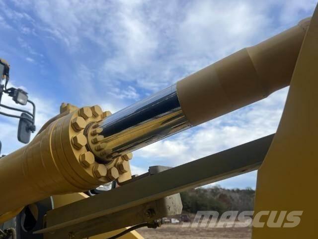 Komatsu WA320-8 輪胎式裝載機