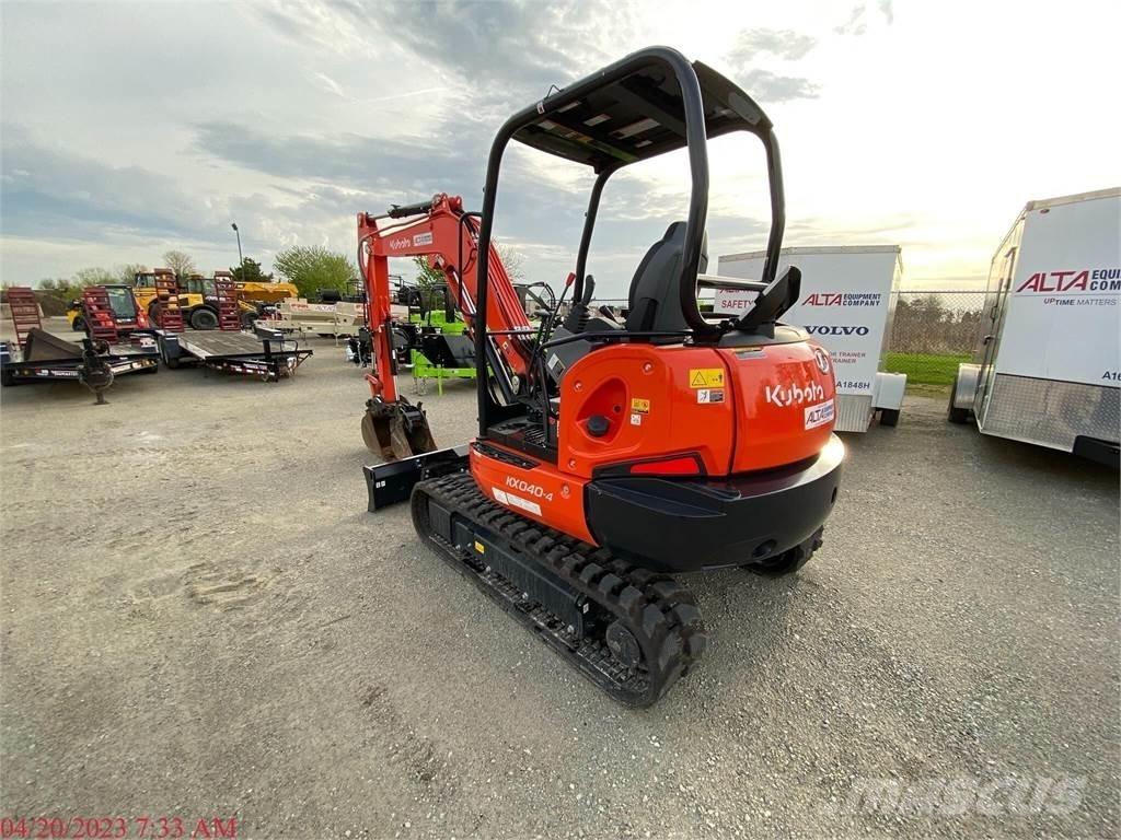 Kubota KX040-4 小型挖土機/掘鑿機<7t(小型挖掘機)