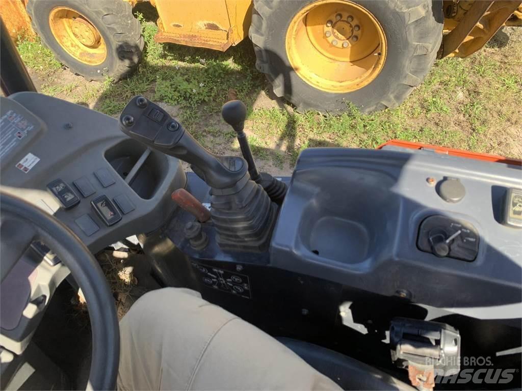 Kubota R530 輪胎式裝載機