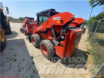 Kubota SSV75 滑移轉向裝載機